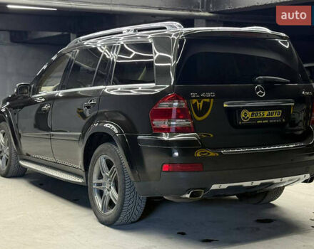 Мерседес ГЛ-класс 2008 в Черновцах на Automoto.ua Черный Мерседес ГЛ-класс, объемом двигателя 4.66 л и пробегом 400 тыс. км за 10800 $, фото 3 на Automoto.ua