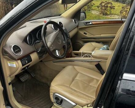 Черный Мерседес ГЛ-класс, объемом двигателя 4.66 л и пробегом 365 тыс. км за 8900 $, фото 4 на Automoto.ua