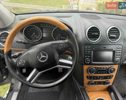 Чорний Мерседес ГЛ-Клас, об'ємом двигуна 4 л та пробігом 320 тис. км за 14999 $, фото 27 на Automoto.ua
