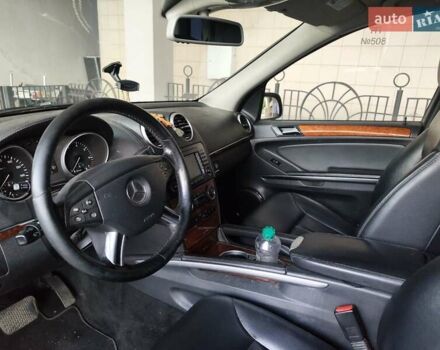 Черный Мерседес ГЛ-класс, объемом двигателя 4.66 л и пробегом 300 тыс. км за 11499 $, фото 19 на Automoto.ua