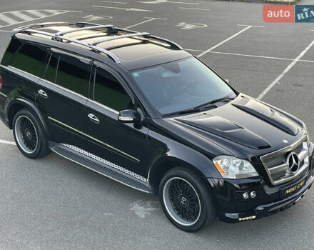 Черный Мерседес ГЛ-класс, объемом двигателя 5.46 л и пробегом 173 тыс. км за 19900 $, фото 1 на Automoto.ua