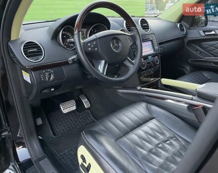 Черный Мерседес ГЛ-класс, объемом двигателя 5.46 л и пробегом 173 тыс. км за 19900 $, фото 25 на Automoto.ua