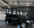 Черный Мерседес ГЛ-класс, объемом двигателя 5.5 л и пробегом 220 тыс. км за 13000 $, фото 4 на Automoto.ua