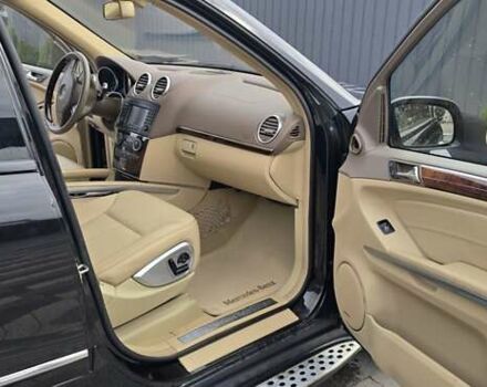 Черный Мерседес ГЛ-класс, объемом двигателя 2.99 л и пробегом 151 тыс. км за 16800 $, фото 3 на Automoto.ua