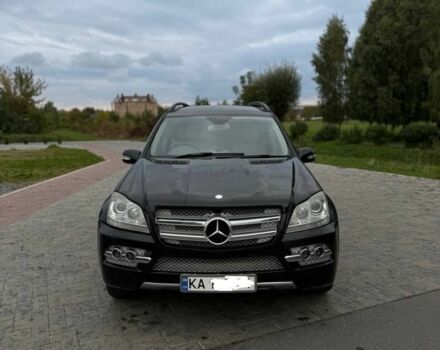 Мерседес ГЛ-класс 2008 в Ровно на Automoto.ua Черный Мерседес ГЛ-класс, объемом двигателя 4 л и пробегом 127 тыс. км за 5700 $, фото 2 на Automoto.ua