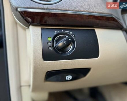 Черный Мерседес ГЛ-класс, объемом двигателя 5.46 л и пробегом 227 тыс. км за 10000 $, фото 32 на Automoto.ua