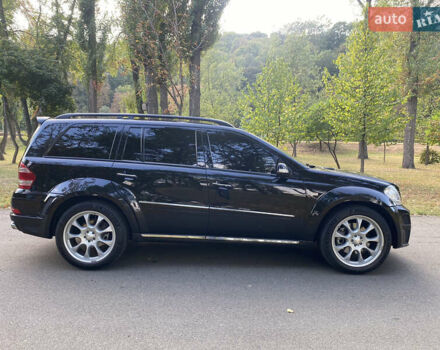 Черный Мерседес ГЛ-класс, объемом двигателя 5.46 л и пробегом 127 тыс. км за 16000 $, фото 1 на Automoto.ua