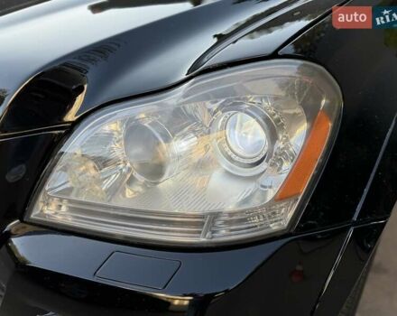 Черный Мерседес ГЛ-класс, объемом двигателя 5.46 л и пробегом 227 тыс. км за 10000 $, фото 8 на Automoto.ua