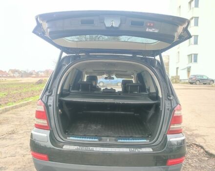 Чорний Мерседес ГЛ-Клас, об'ємом двигуна 4.7 л та пробігом 455 тис. км за 12000 $, фото 9 на Automoto.ua