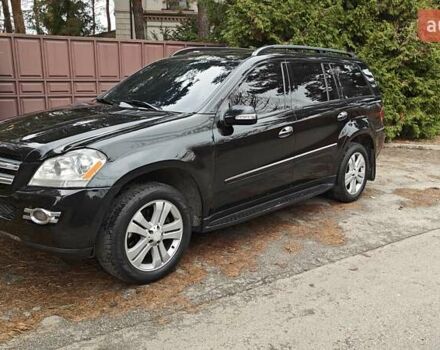 Чорний Мерседес ГЛ-Клас, об'ємом двигуна 4.66 л та пробігом 318 тис. км за 8900 $, фото 7 на Automoto.ua