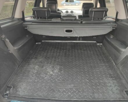 Чорний Мерседес ГЛ-Клас, об'ємом двигуна 4.7 л та пробігом 455 тис. км за 12000 $, фото 10 на Automoto.ua