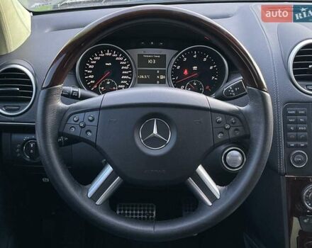 Черный Мерседес ГЛ-класс, объемом двигателя 5.46 л и пробегом 173 тыс. км за 19900 $, фото 26 на Automoto.ua