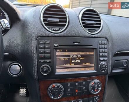 Мерседес ГЛ-Клас 2008 у Одесі на Automoto.ua Чорний Мерседес ГЛ-Клас, об'ємом двигуна 5.46 л та пробігом 193 тис. км за 14900 $, фото 19 на Automoto.ua