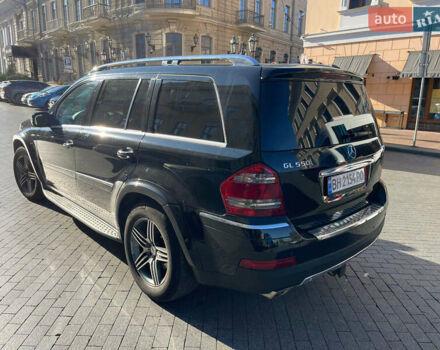 Черный Мерседес ГЛ-класс, объемом двигателя 5.46 л и пробегом 196 тыс. км за 12000 $, фото 5 на Automoto.ua