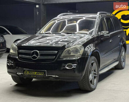 Мерседес ГЛ-класс 2008 в Черновцах на Automoto.ua Черный Мерседес ГЛ-класс, объемом двигателя 4.66 л и пробегом 400 тыс. км за 10800 $, фото 2 на Automoto.ua