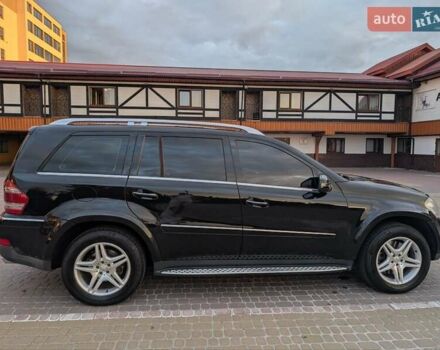 Черный Мерседес ГЛ-класс, объемом двигателя 5.46 л и пробегом 298 тыс. км за 15000 $, фото 6 на Automoto.ua