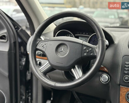 Черный Мерседес ГЛ-класс, объемом двигателя 2.99 л и пробегом 219 тыс. км за 15800 $, фото 20 на Automoto.ua