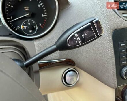 Черный Мерседес ГЛ-класс, объемом двигателя 5.46 л и пробегом 227 тыс. км за 10000 $, фото 38 на Automoto.ua