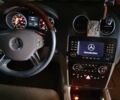 Черный Мерседес ГЛ-класс, объемом двигателя 5.5 л и пробегом 193 тыс. км за 14000 $, фото 5 на Automoto.ua