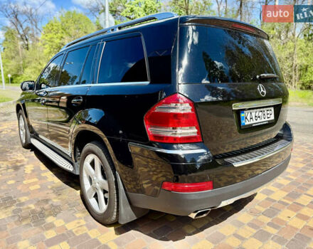 Чорний Мерседес ГЛ-Клас, об'ємом двигуна 4.7 л та пробігом 300 тис. км за 12100 $, фото 3 на Automoto.ua