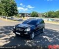 Черный Мерседес ГЛ-класс, объемом двигателя 4.7 л и пробегом 210 тыс. км за 9999 $, фото 1 на Automoto.ua