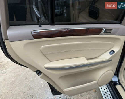 Черный Мерседес ГЛ-класс, объемом двигателя 5.46 л и пробегом 240 тыс. км за 6500 $, фото 15 на Automoto.ua