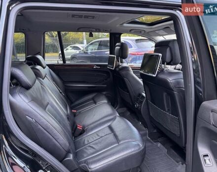 Мерседес ГЛ-Клас 2008 у Одесі на Automoto.ua Чорний Мерседес ГЛ-Клас, об'ємом двигуна 5.46 л та пробігом 193 тис. км за 14900 $, фото 12 на Automoto.ua