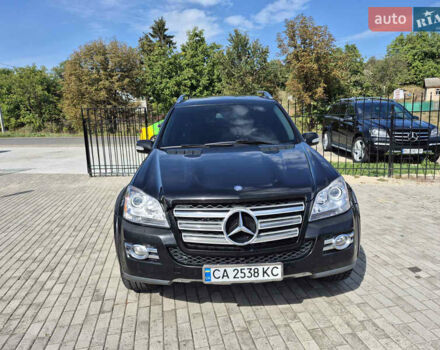 Черный Мерседес ГЛ-класс, объемом двигателя 5.46 л и пробегом 307 тыс. км за 11750 $, фото 3 на Automoto.ua