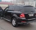 Черный Мерседес ГЛ-класс, объемом двигателя 4.7 л и пробегом 220 тыс. км за 10000 $, фото 1 на Automoto.ua