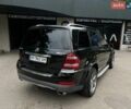 Черный Мерседес ГЛ-класс, объемом двигателя 5.46 л и пробегом 288 тыс. км за 8500 $, фото 1 на Automoto.ua