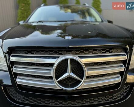 Черный Мерседес ГЛ-класс, объемом двигателя 5.46 л и пробегом 227 тыс. км за 10000 $, фото 9 на Automoto.ua