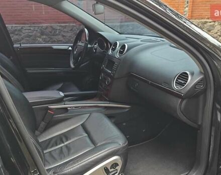 Чорний Мерседес ГЛ-Клас, об'ємом двигуна 4.66 л та пробігом 318 тис. км за 8900 $, фото 22 на Automoto.ua