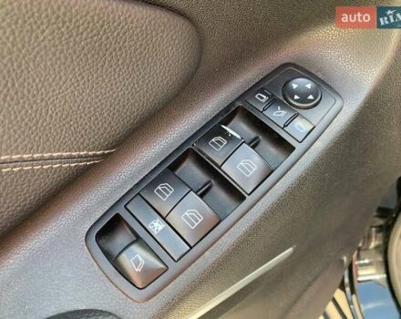 Черный Мерседес ГЛ-класс, объемом двигателя 5.46 л и пробегом 323 тыс. км за 10990 $, фото 15 на Automoto.ua