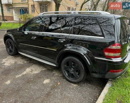 Чорний Мерседес ГЛ-Клас, об'ємом двигуна 5.46 л та пробігом 210 тис. км за 15999 $, фото 2 на Automoto.ua
