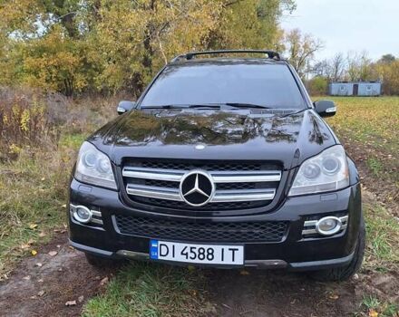 Мерседес ГЛ-класс 2008 в Броварах на Automoto.ua Черный Мерседес ГЛ-класс, объемом двигателя 4.66 л и пробегом 260 тыс. км за 10500 $, фото 1 на Automoto.ua