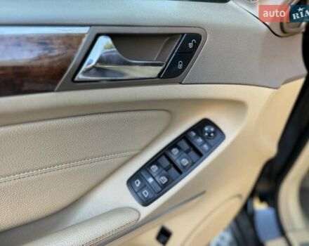 Черный Мерседес ГЛ-класс, объемом двигателя 5.46 л и пробегом 227 тыс. км за 10000 $, фото 25 на Automoto.ua