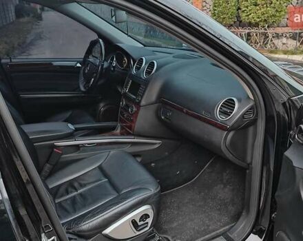 Чорний Мерседес ГЛ-Клас, об'ємом двигуна 4.66 л та пробігом 318 тис. км за 8900 $, фото 17 на Automoto.ua