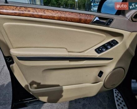 Мерседес ГЛ-класс 2008 в Николаеве на Automoto.ua Черный Мерседес ГЛ-класс, объемом двигателя 2.99 л и пробегом 360 тыс. км за 12999 $, фото 9 на Automoto.ua