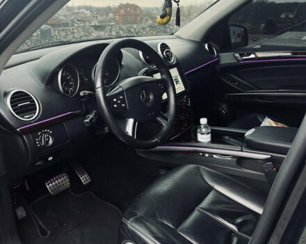 Чорний Мерседес ГЛ-Клас, об'ємом двигуна 5.46 л та пробігом 240 тис. км за 14999 $, фото 7 на Automoto.ua