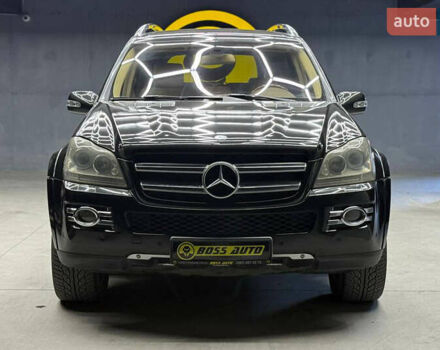Мерседес ГЛ-класс 2008 в Черновцах на Automoto.ua Черный Мерседес ГЛ-класс, объемом двигателя 4.66 л и пробегом 400 тыс. км за 10800 $, фото 1 на Automoto.ua