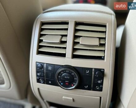 Черный Мерседес ГЛ-класс, объемом двигателя 5.46 л и пробегом 227 тыс. км за 10000 $, фото 49 на Automoto.ua