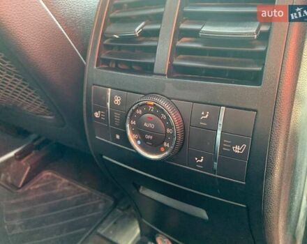 Черный Мерседес ГЛ-класс, объемом двигателя 5.46 л и пробегом 323 тыс. км за 10990 $, фото 31 на Automoto.ua