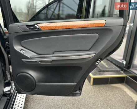 Черный Мерседес ГЛ-класс, объемом двигателя 2.99 л и пробегом 219 тыс. км за 15800 $, фото 21 на Automoto.ua