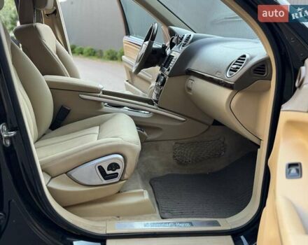 Черный Мерседес ГЛ-класс, объемом двигателя 5.46 л и пробегом 227 тыс. км за 10000 $, фото 56 на Automoto.ua