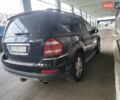 Черный Мерседес ГЛ-класс, объемом двигателя 4.66 л и пробегом 300 тыс. км за 12500 $, фото 3 на Automoto.ua