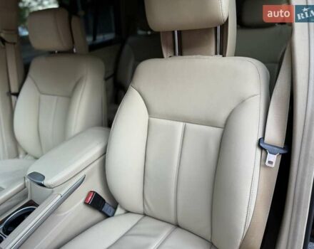 Черный Мерседес ГЛ-класс, объемом двигателя 5.46 л и пробегом 227 тыс. км за 10000 $, фото 30 на Automoto.ua