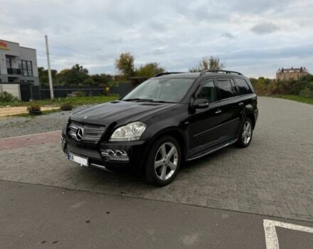Мерседес ГЛ-класс 2008 в Ровно на Automoto.ua Черный Мерседес ГЛ-класс, объемом двигателя 4 л и пробегом 127 тыс. км за 5700 $, фото 1 на Automoto.ua