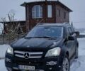 Черный Мерседес ГЛ-класс, объемом двигателя 4 л и пробегом 332 тыс. км за 11400 $, фото 1 на Automoto.ua