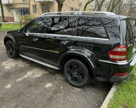 Черный Мерседес ГЛ-класс, объемом двигателя 5.5 л и пробегом 210 тыс. км за 15999 $, фото 1 на Automoto.ua