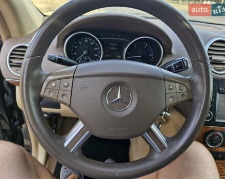 Мерседес ГЛ-класс 2008 в Николаеве на Automoto.ua Черный Мерседес ГЛ-класс, объемом двигателя 2.99 л и пробегом 360 тыс. км за 12999 $, фото 17 на Automoto.ua